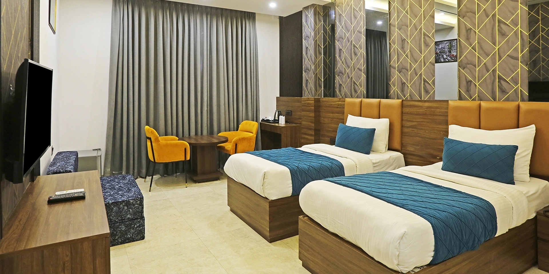 Cheap Luxury Hotel Near IGI Airport